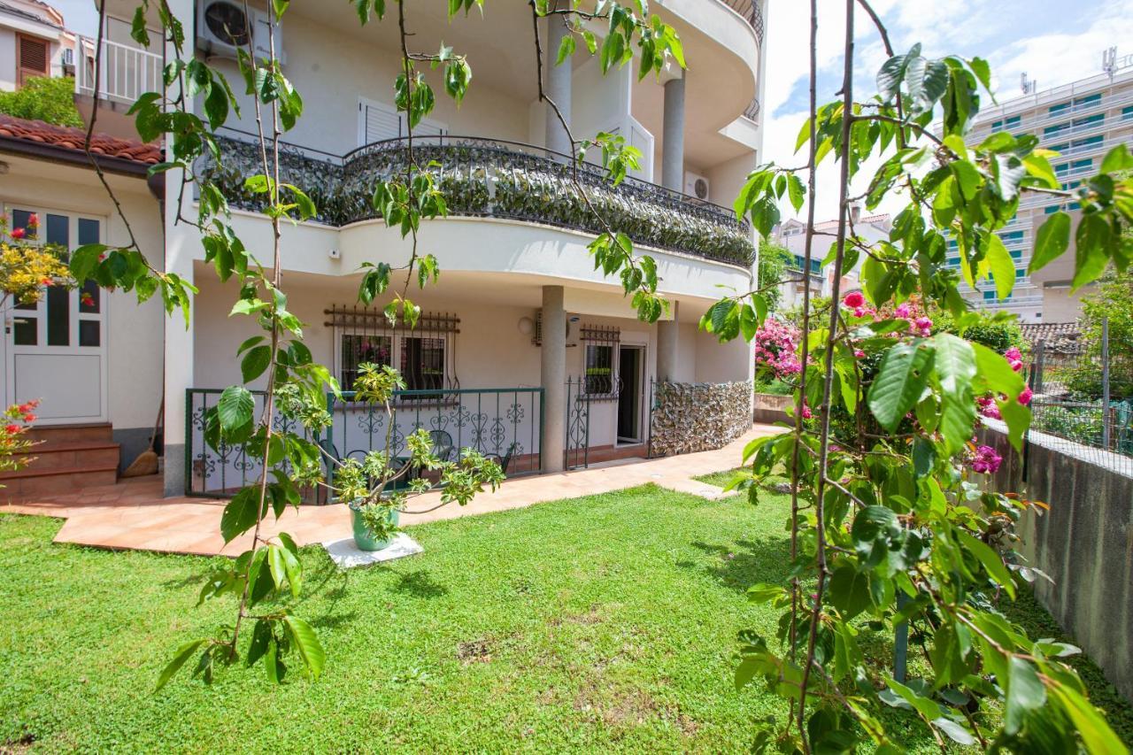 Apartments Cvjetni Dvori Makarska Eksteriør bilde