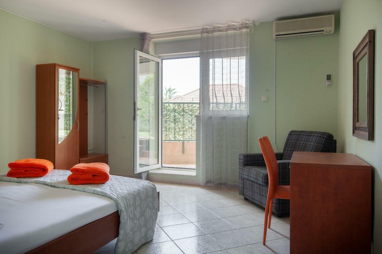Apartments Cvjetni Dvori Makarska Eksteriør bilde