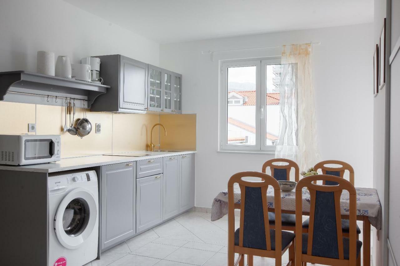 Apartments Cvjetni Dvori Makarska Eksteriør bilde